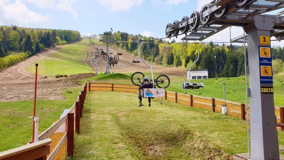 Pensjonat Laworta Ski Ustrzyki Dolne Zewnętrze zdjęcie